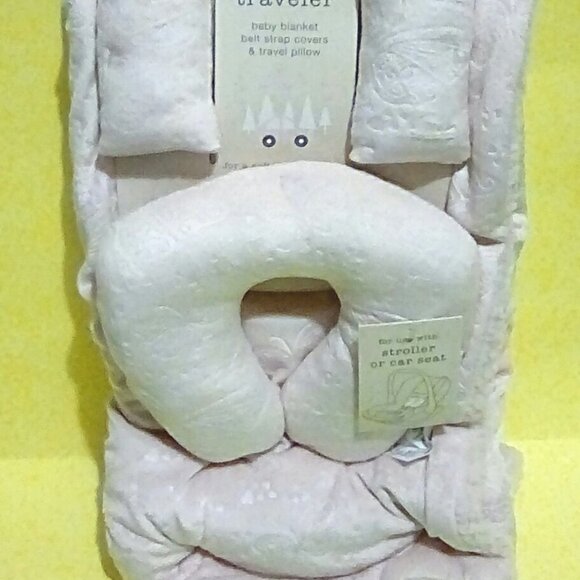 Baby shower bundle Little Traveler pink  blanket onesies & bow - Picture 3 of 9